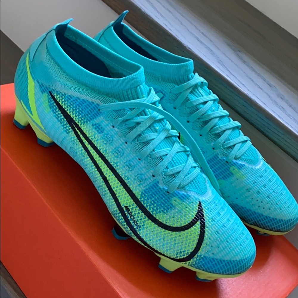nike mercurial vapor 14 pro fg cleats like new 9.5 men’s